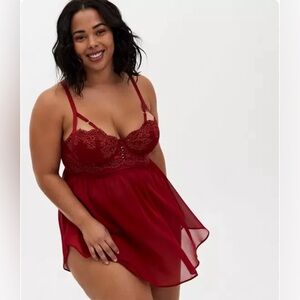 TORRID CURVE Red Strappy Lurex Lace Babydoll Chemise Romantic Sexy Size 2X